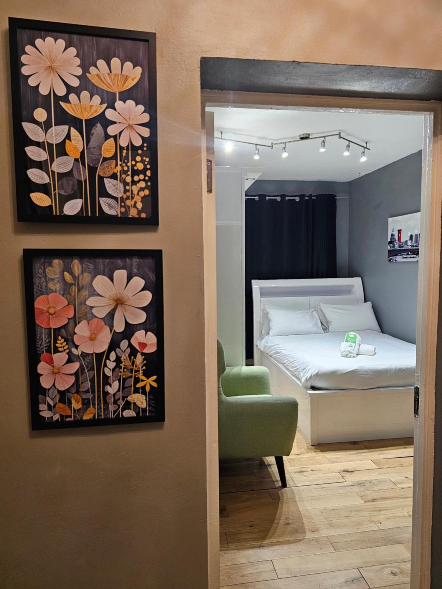 Umbrella Properties London Woolwich Extérieur photo